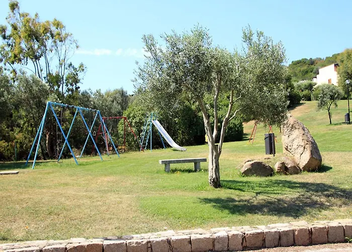 3-person Relaxing In Sardinia Apartamento Cannigione