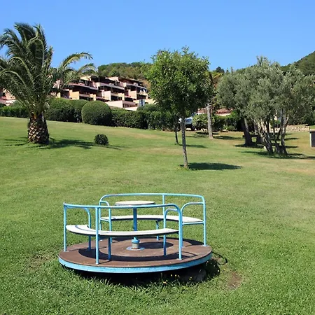 アパート 3-person Relaxing In Sardinia *